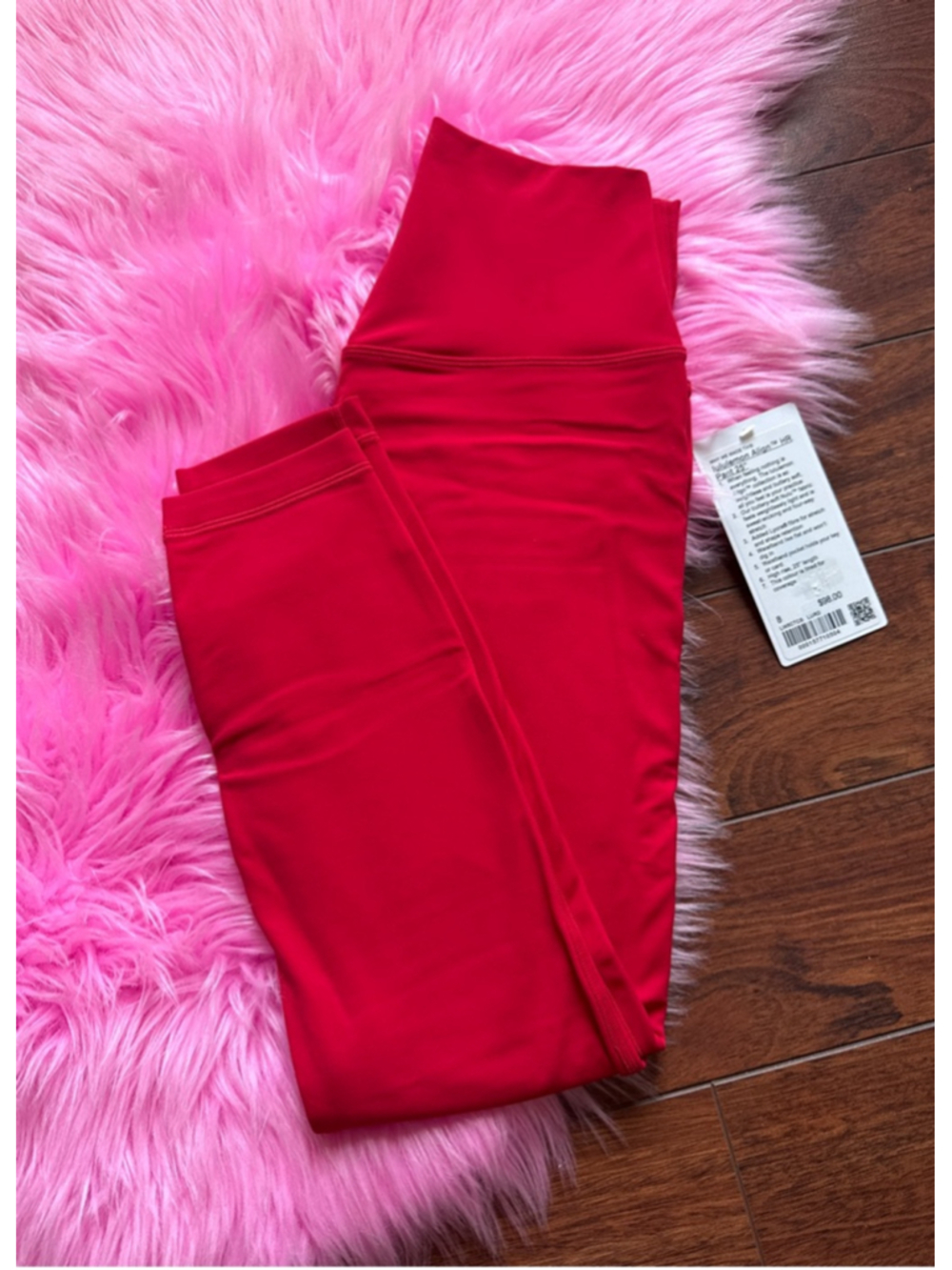 Size 8 align HR 25" lulu red, NWT